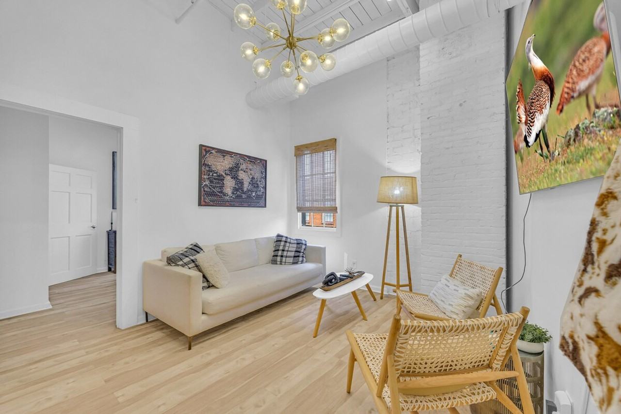 269 N Hull St #1586502P - Photo 7 of 27