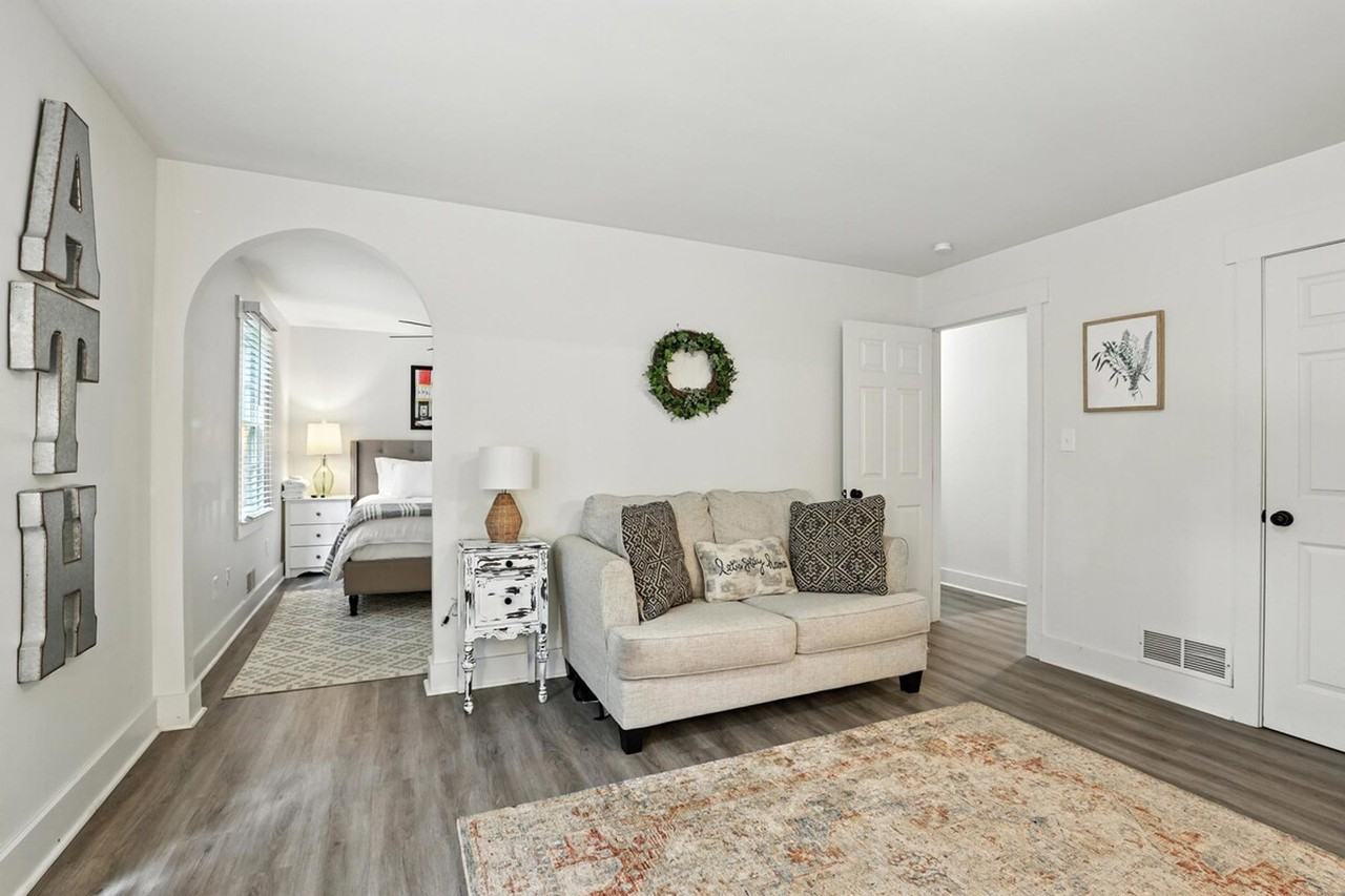 170 Sherwood Dr #1586505P - Photo 6 of 50