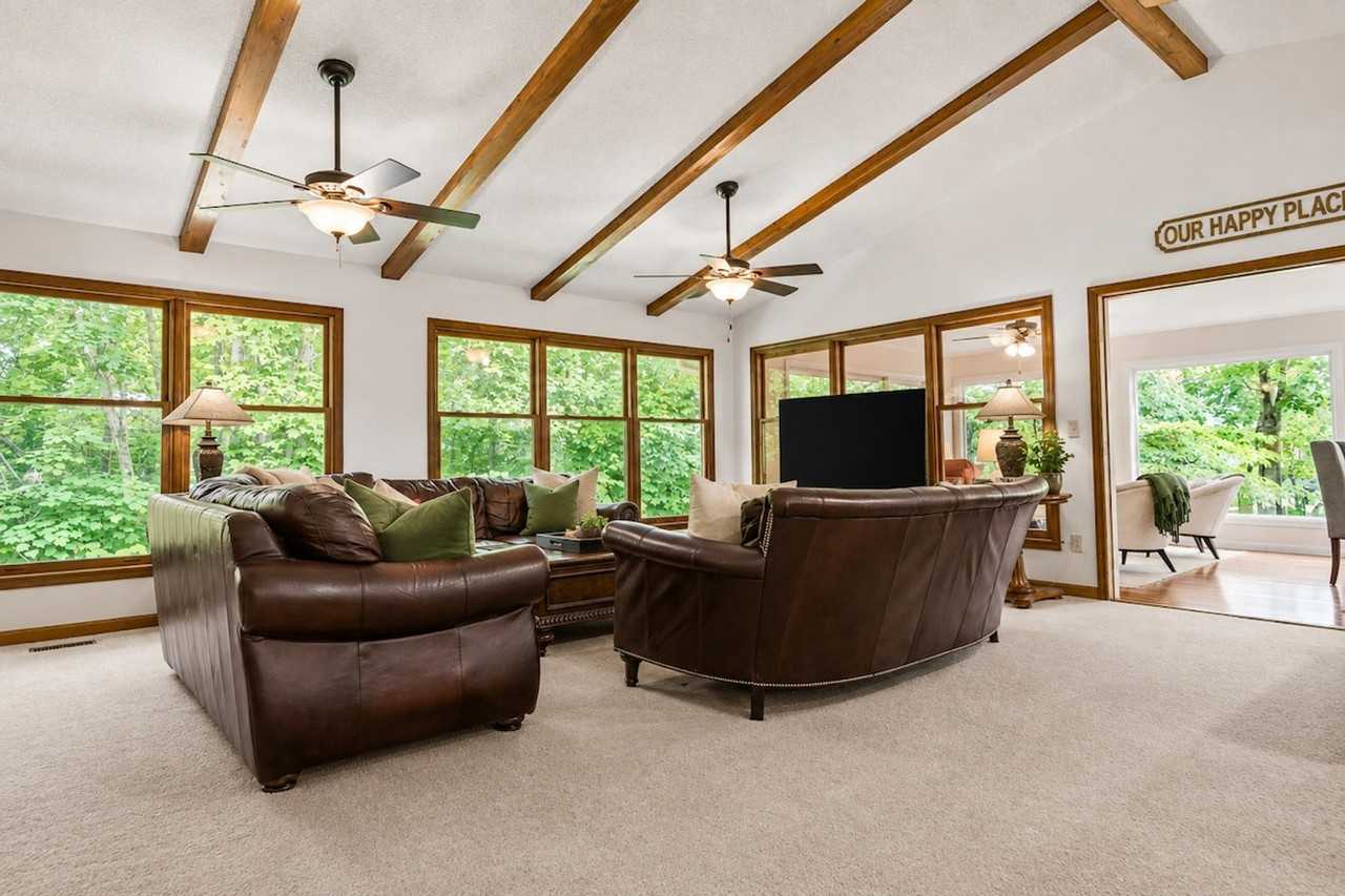 723 Shorewood Cir #1629474P - Photo 2 of 50