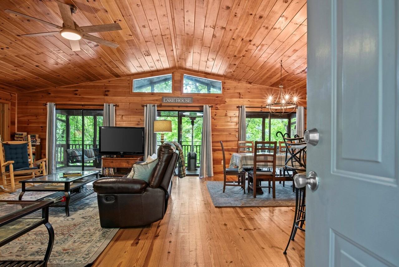 410 Dogwood Ln #1586529P - Photo 7 of 50