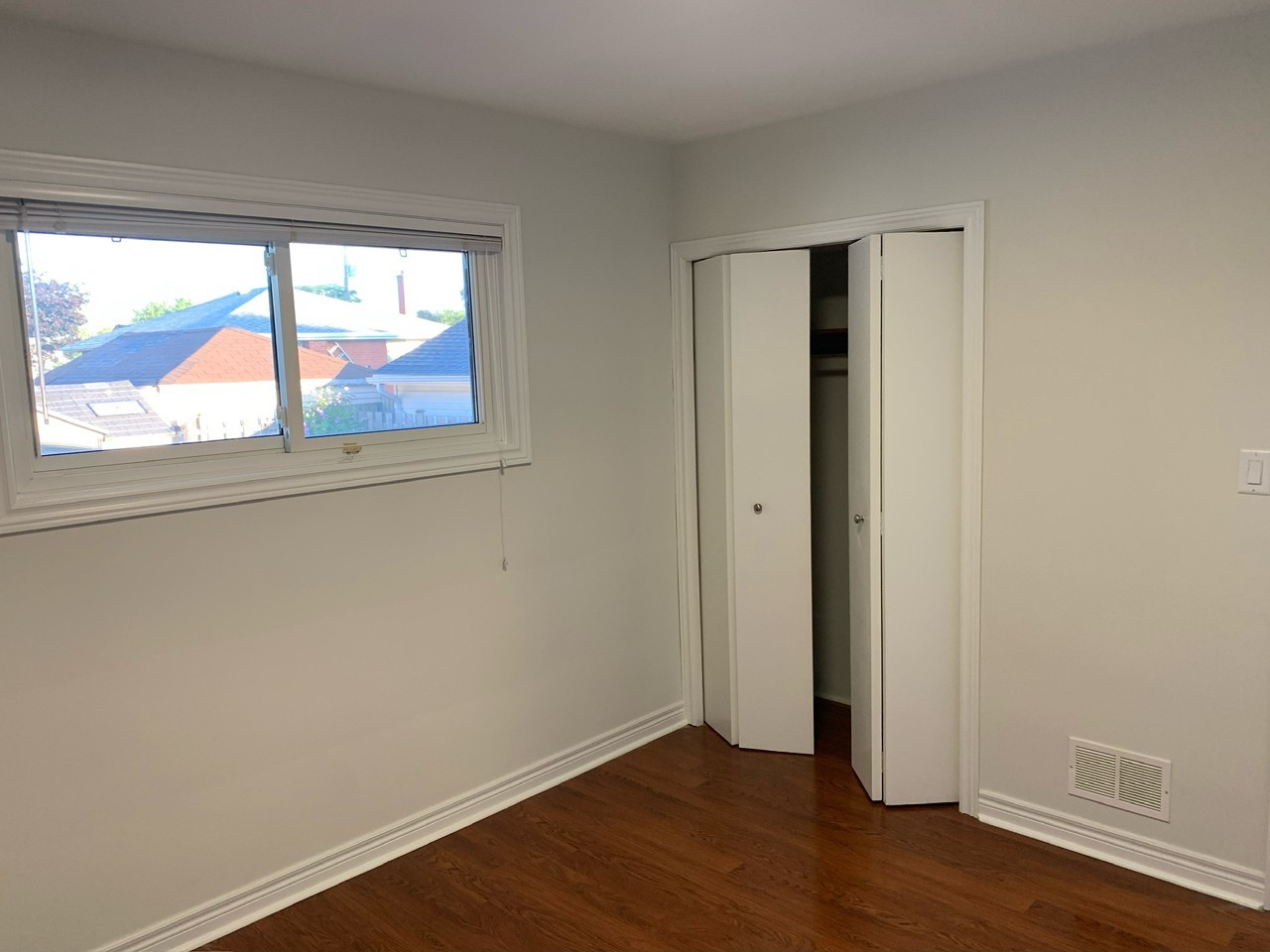 10 Viceroy Crt - Photo 2 of 14