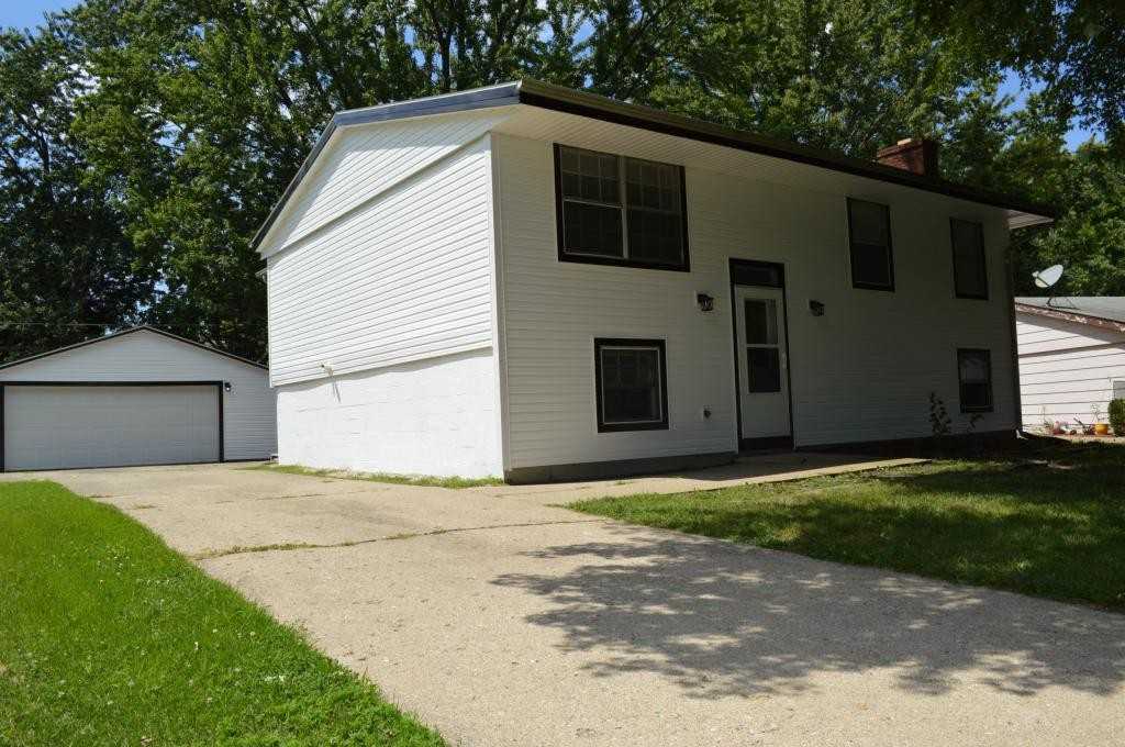 1809 Tam O Shanter Ct - Photo 3 of 23