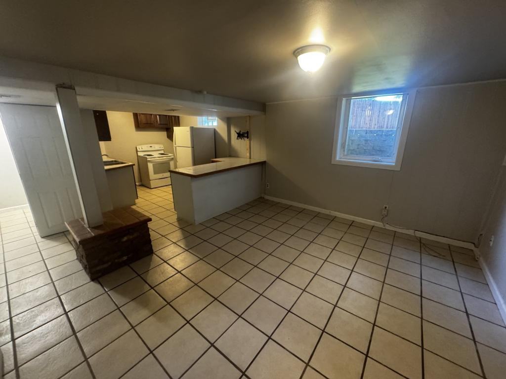3973 Hemphill Way - Photo 5 of 10
