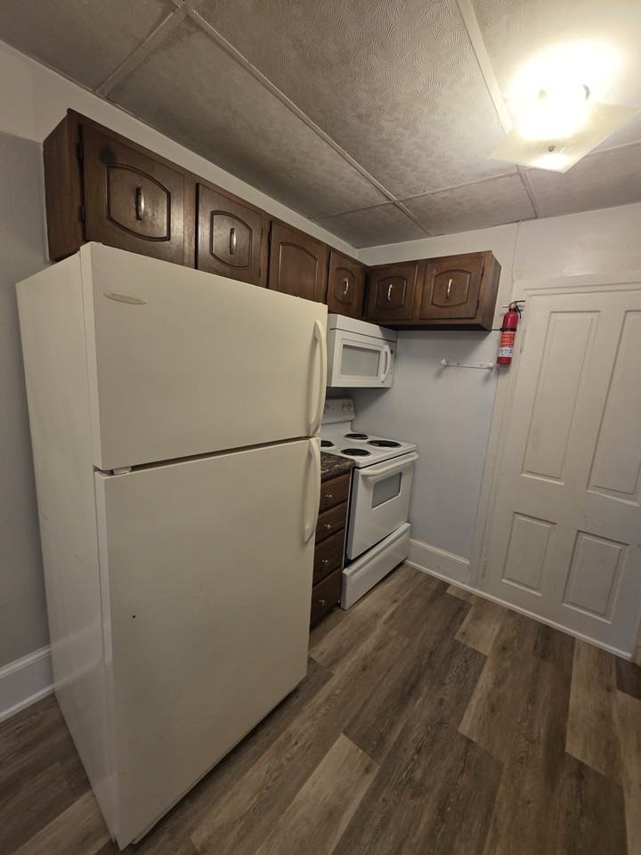 71 South Main Street - Photo 5 of 12