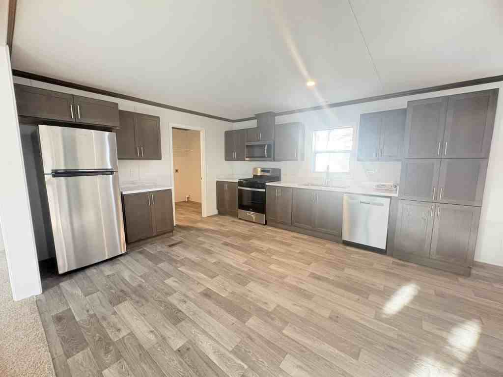 4462 San Juan Dr S - Photo 2 of 17