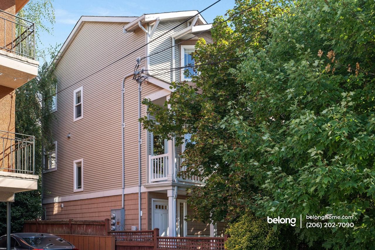 1422 Nw 60th St #B - Photo 2 of 22