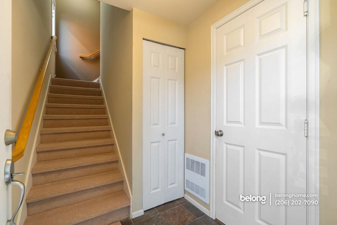 1422 Nw 60th St #B - Photo 6 of 22