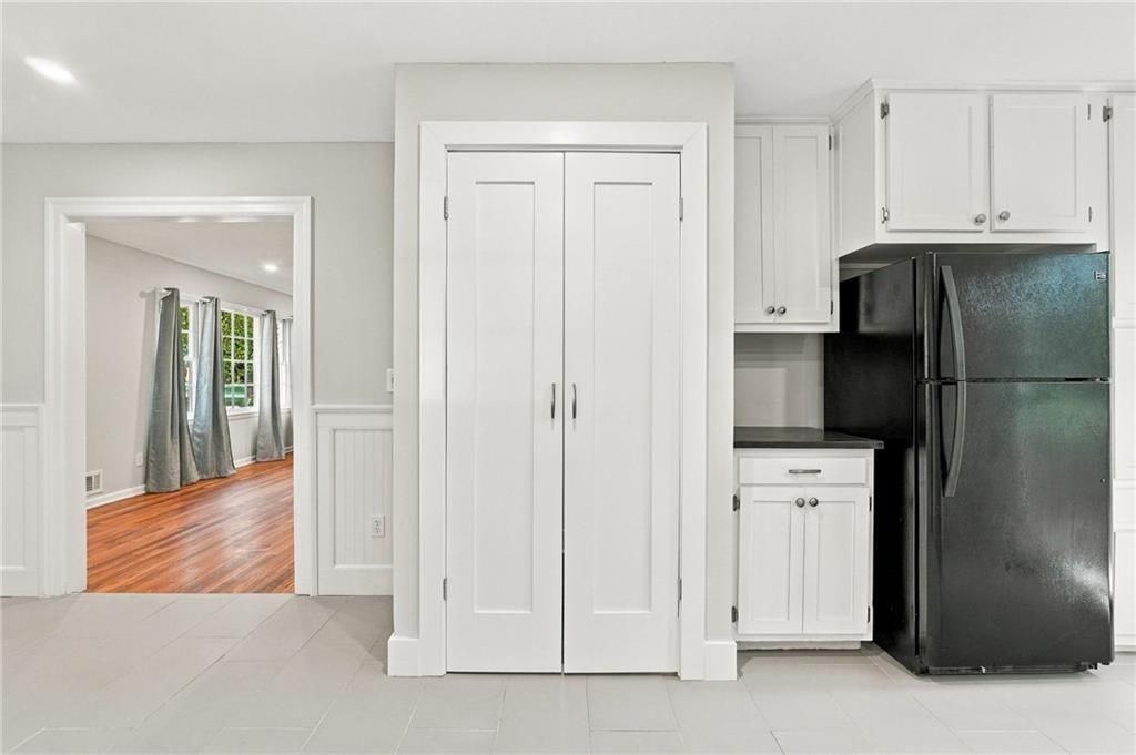 751 Smithstone Rd Se - Photo 5 of 26