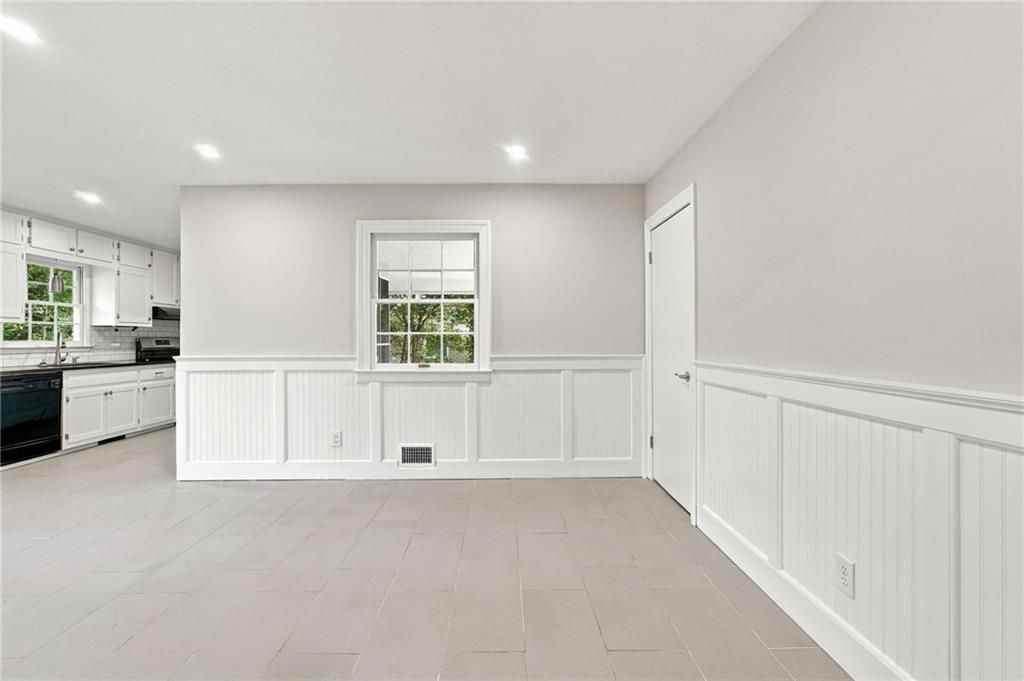 751 Smithstone Rd Se - Photo 7 of 26