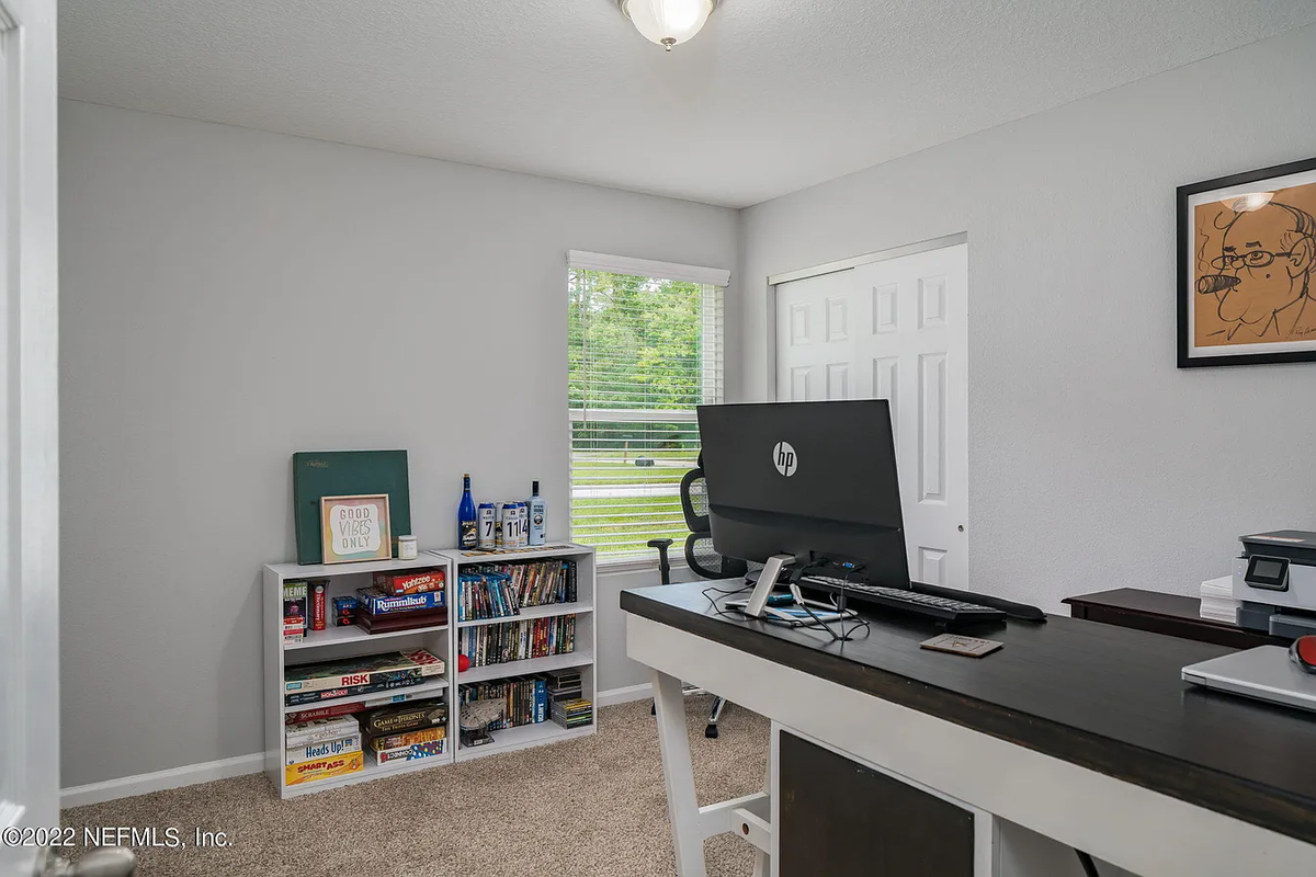 4114 Collins Rd - Photo 5 of 12