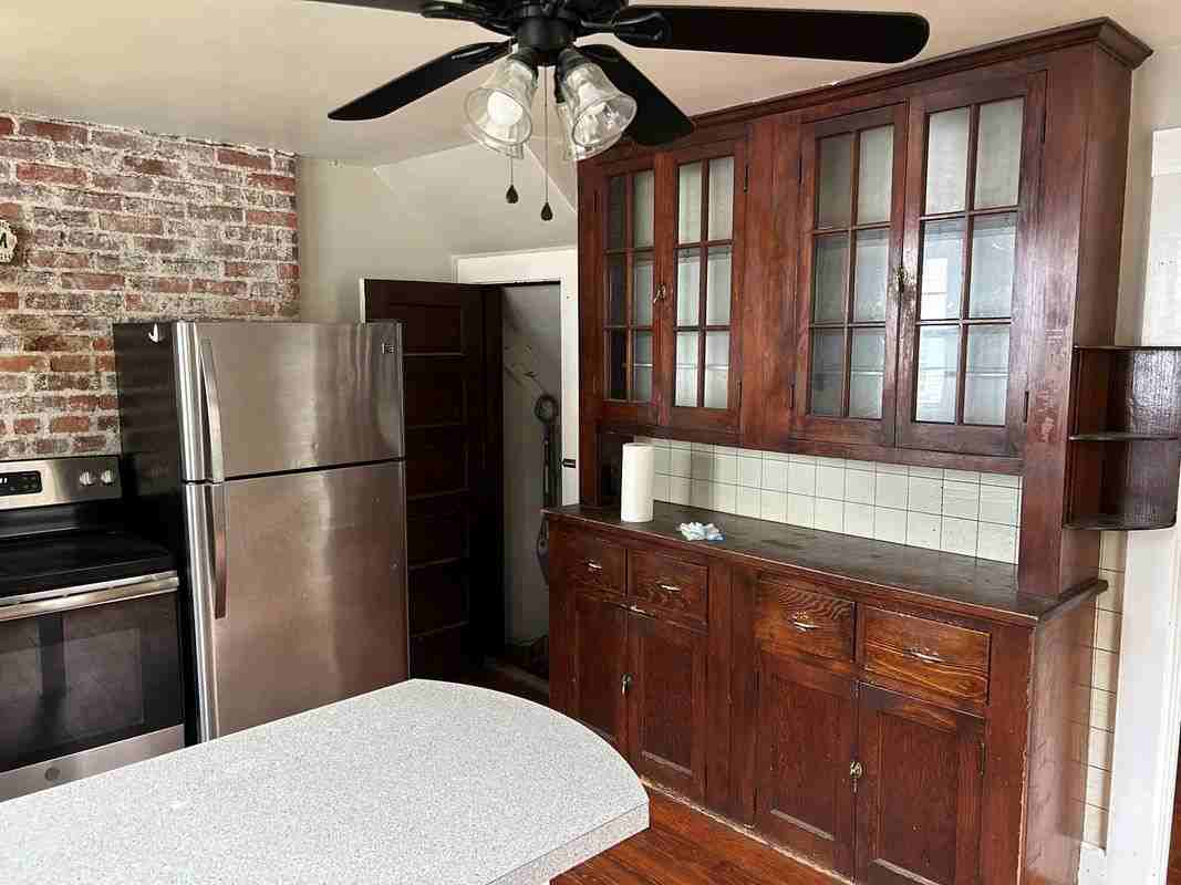 647 Kearsarge Way - Photo 7 of 17