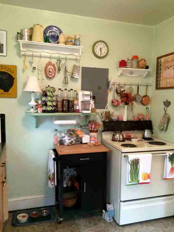 1211 Colony Rd - Photo 3 of 7