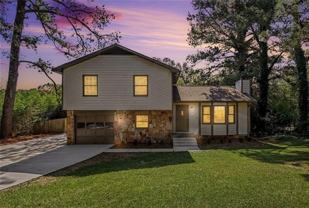 3232 Bromley Rowe - Photo 1 of 1