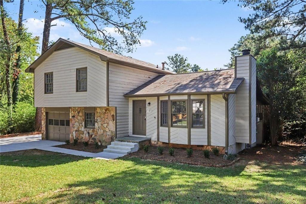 3232 Bromley Rowe - Photo 4 of 31