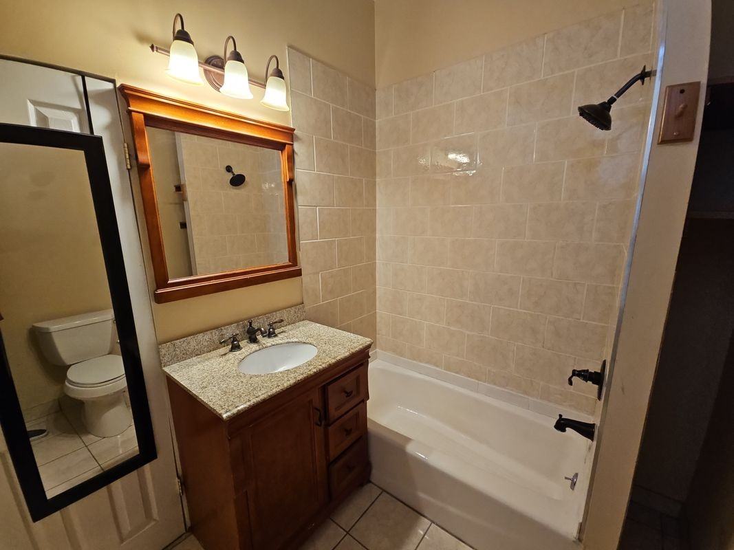 927 N 6th St - Photo 6 of 18