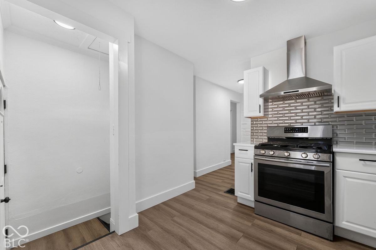 4230 Norwaldo Ave - Photo 6 of 14