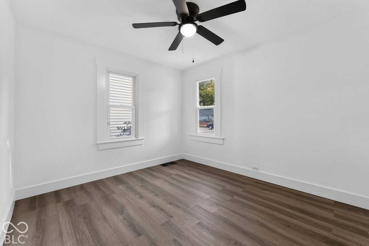 4230 Norwaldo Ave - Photo 7 of 14