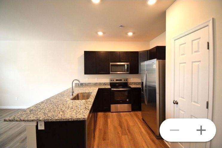 137 Caterpillar Dr - Photo 2 of 3