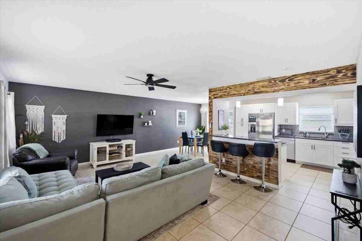 4710 Travertine Dr - Photo 2 of 32