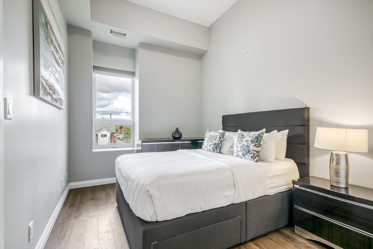 347 Hyland Drive - Photo 5 of 46