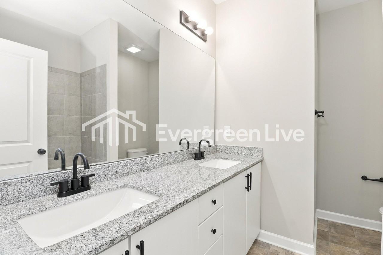 12107 Monkstown Dr - Photo 6 of 10