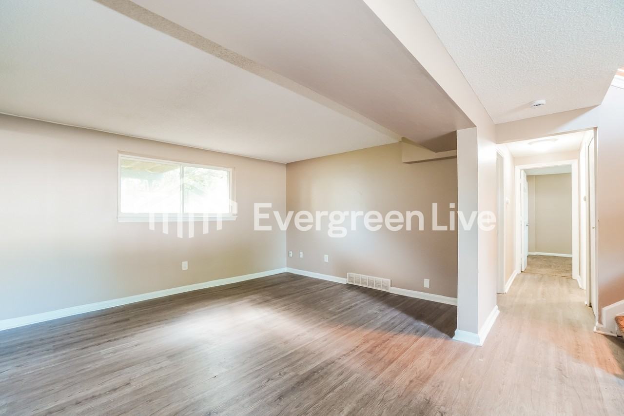 2616 Glenbriar St - Photo 7 of 15
