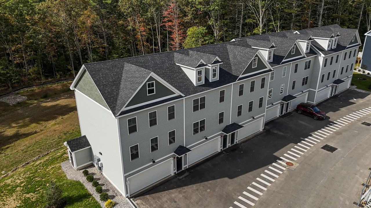 Bayberry Commons - Photo 4 of 50