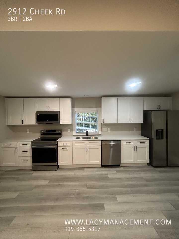 2912 Cheek Rd - Photo 7 of 19