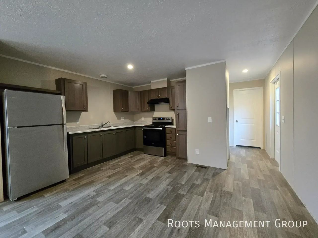 127 Dove Dr #127 - Photo 3 of 17