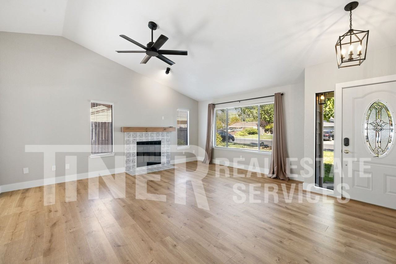 105 Gallagher Ct - Photo 7 of 24