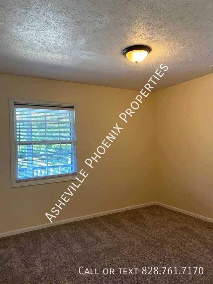 17 Brookcliff Dr - Photo 5 of 13