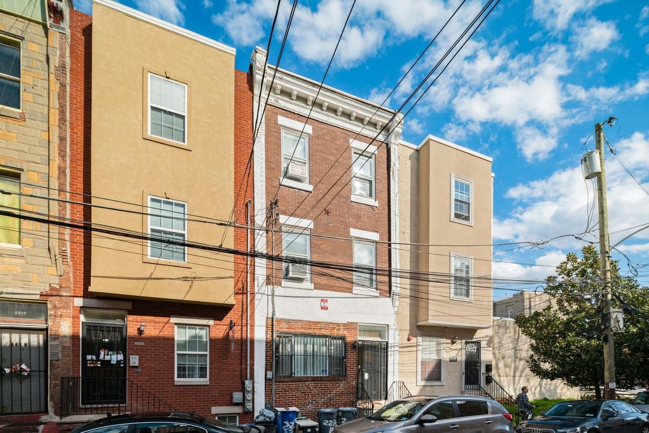 Camac St N 2213 - Photo 4 of 49