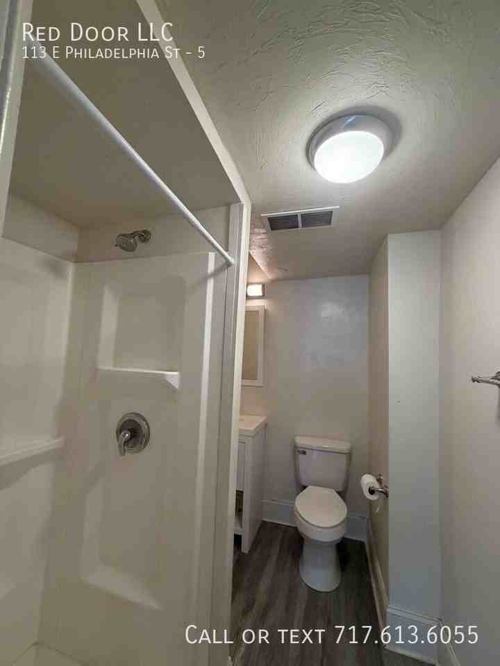 113 E Philadelphia St #5 - Photo 7 of 9