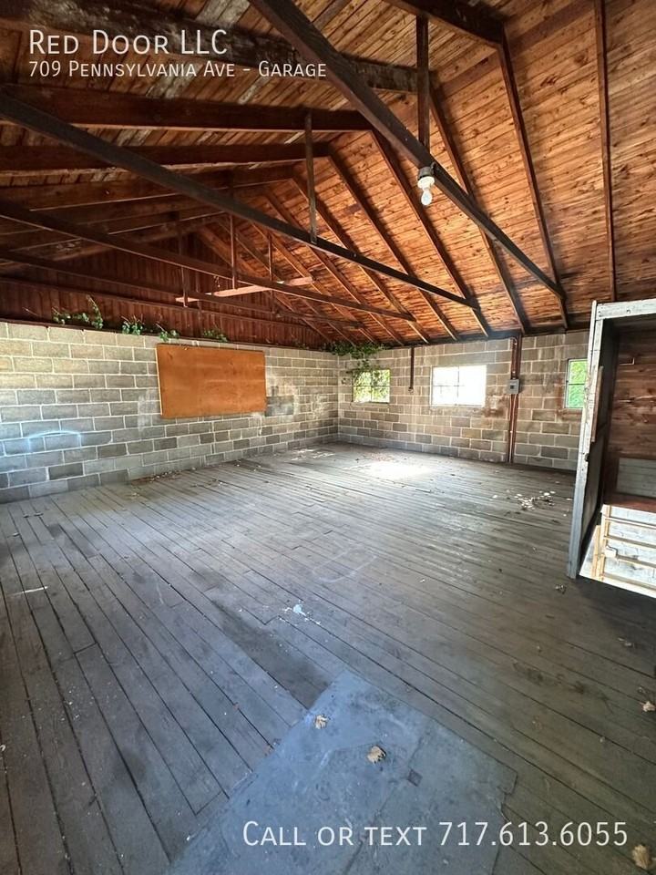 709 Pennsylvania Ave - Photo 3 of 5
