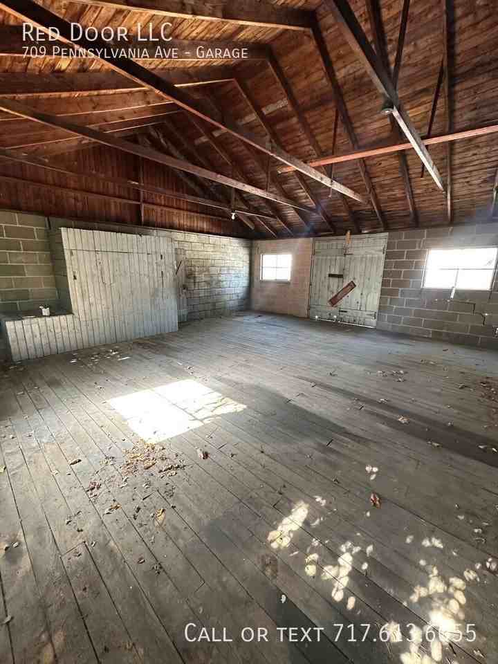 709 Pennsylvania Ave - Photo 4 of 5
