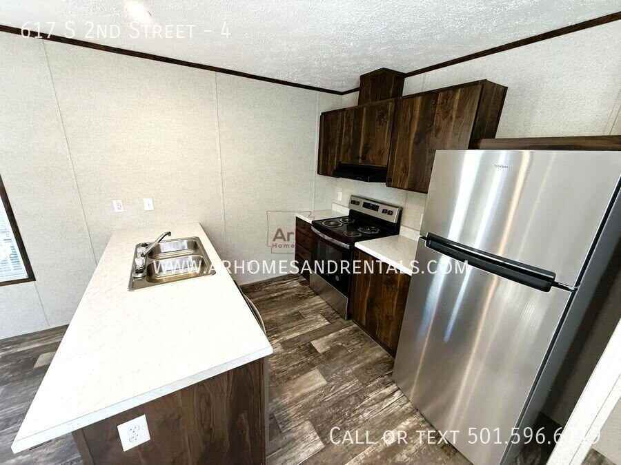 617 S 2nd St #4 - Photo 3 of 11