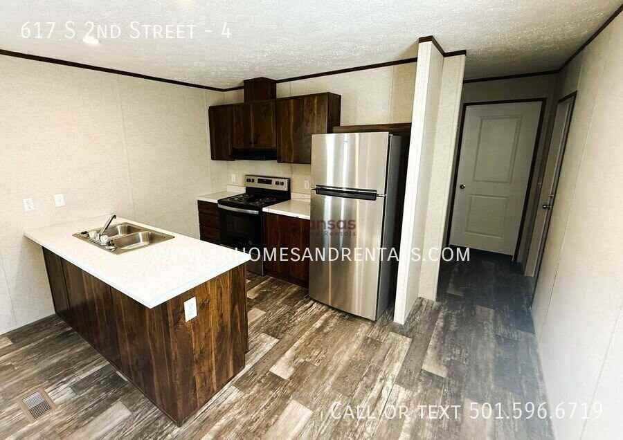 617 S 2nd St #4 - Photo 4 of 11
