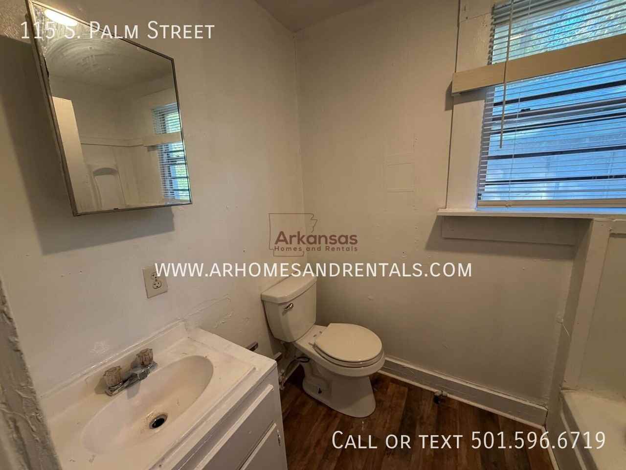 115 S Palm St - Photo 7 of 10