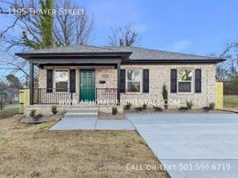 featured image of 1105 Thayer St