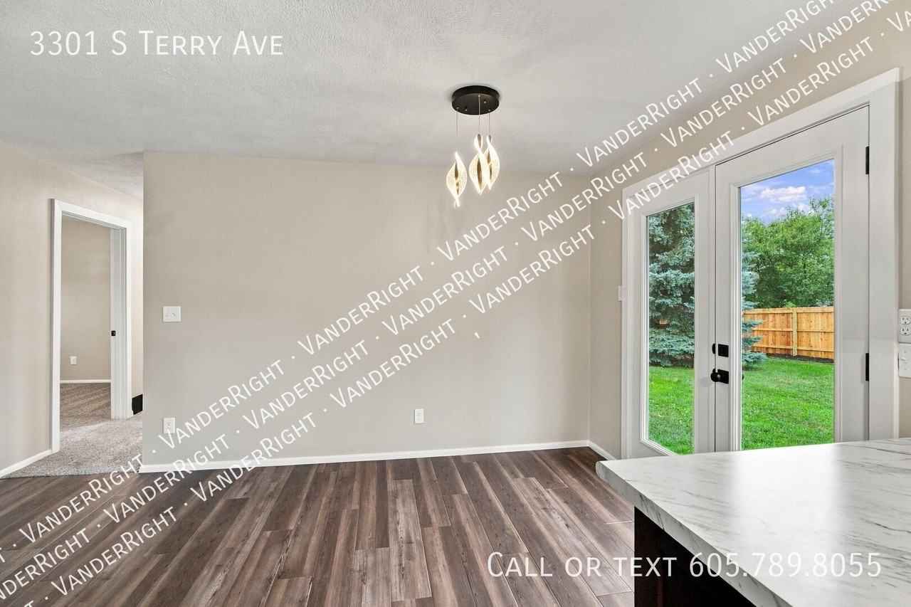 3301 S Terry Ave - Photo 6 of 50