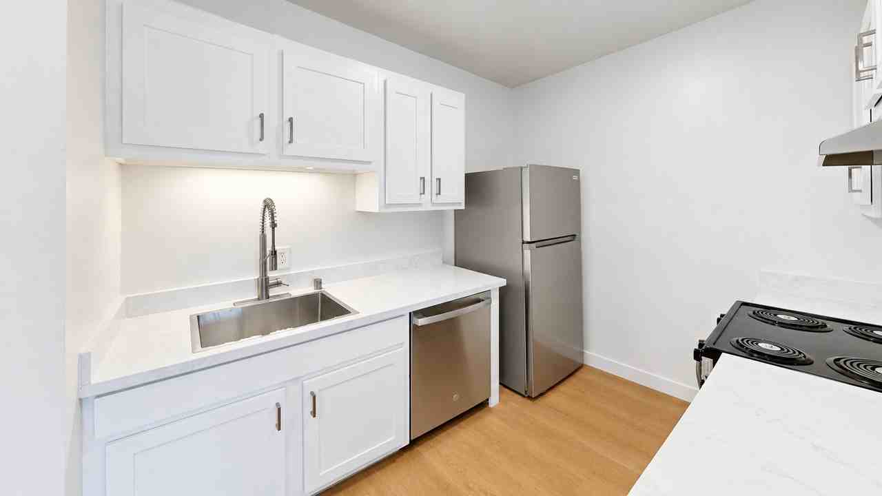 2037 Castro St #22 - Photo 5 of 14