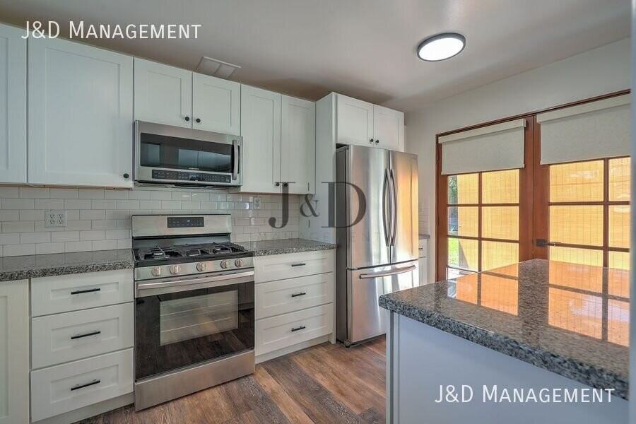 4214 Quapaw Ave - Photo 2 of 18