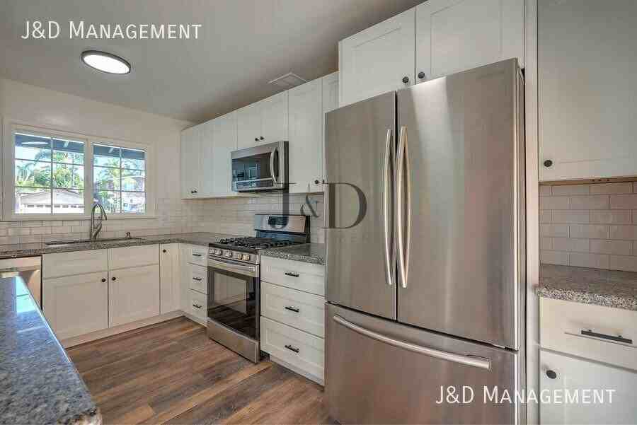 4214 Quapaw Ave - Photo 3 of 18