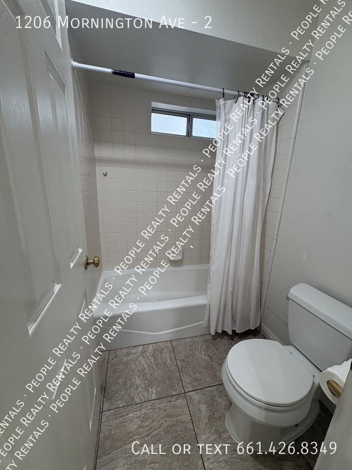 1206 Mornington Ave #2 - Photo 5 of 13