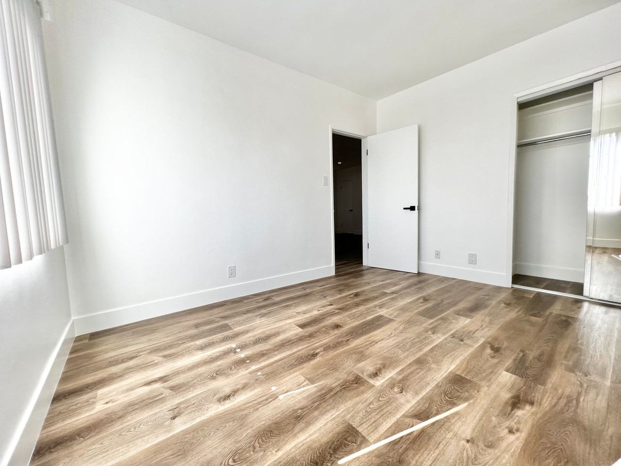 Two Bedroom Apartment Coming Soon in West Adams! - Photo 3 of 11