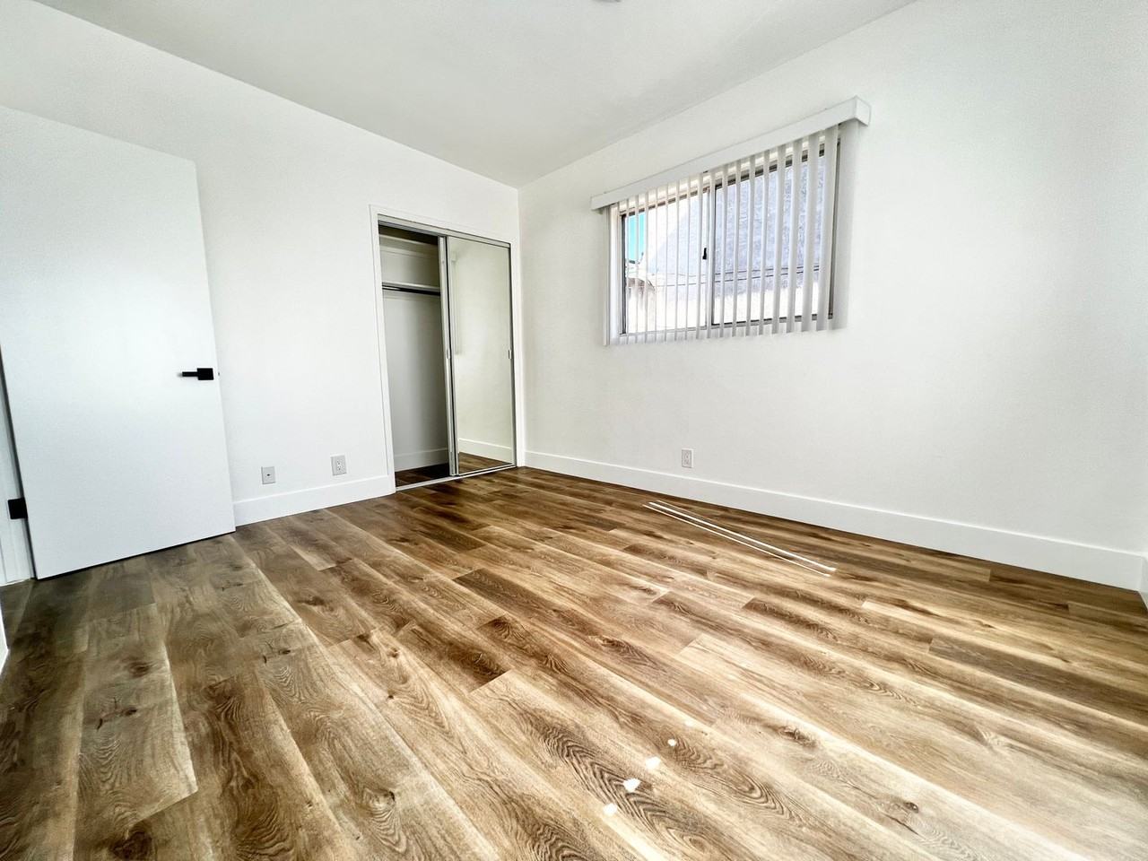 Two Bedroom Apartment Coming Soon in West Adams! - Photo 4 of 11