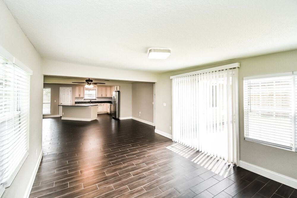 3477 Docksider Dr N - Photo 5 of 17