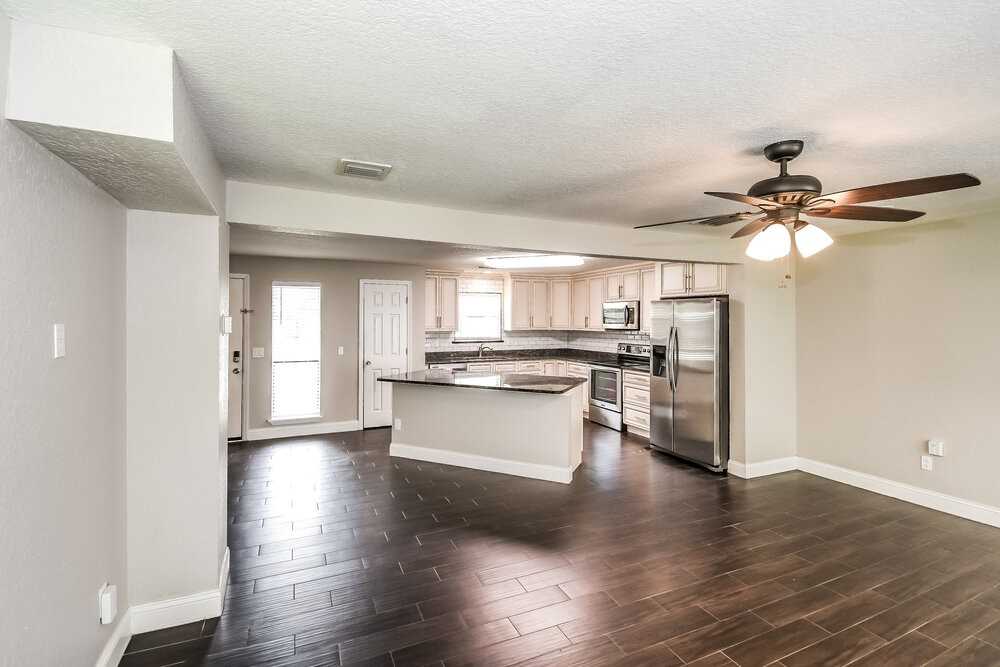 3477 Docksider Dr N - Photo 6 of 17