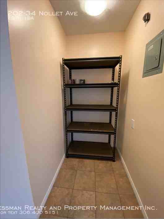 34 Nollet Ave - Photo 3 of 20