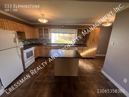 featured image of 333 Elphinstone St